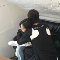 爱意在夜里翻墙. 我也好想再爱你一次，