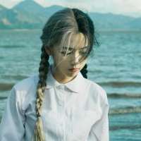 愿来世能做个酷酷的大仙女惹人疼爱. 说好一辈子不放手的、