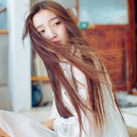 婪瘾。 青春如此华美，却在烟