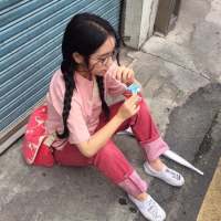 婪瘾。 青春如此华美，却在烟