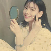 爱意在夜里翻墙. 我从未奢求得到谁的爱