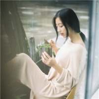 婪瘾。 爱一个人可以一见钟情