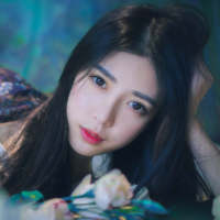 婪瘾。 爱一个人可以一见钟情