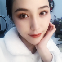 薄倩 就像一只怕冷的猫，找