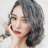 薄倩 就像一只怕冷的猫，找