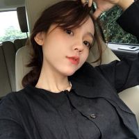 薄倩 玫红的玫瑰湖与森绿的