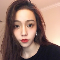 薄倩 玫红的玫瑰湖与森绿的