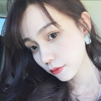 薄倩 玫红的玫瑰湖与森绿的