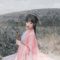 婪瘾。 不会在挽留 ，心痛了