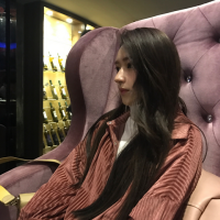 薄倩 冗长的黑暗中，你是我