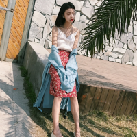 薄倩 流年，诉说着无力。