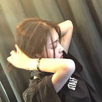 浅浅最喜欢杀手余了. 只有先生爱我，才不会