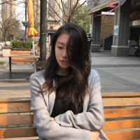 薄倩 爱与爱过，只差一个字