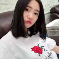 薄倩 很累不想睡，我在等谁