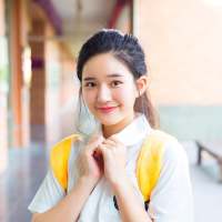 婪瘾。 曾经无话不说，如今碰