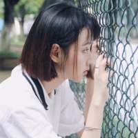婪瘾。 曾经无话不说，如今碰