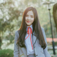 婪瘾。 曾经无话不说，如今碰
