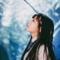 婪瘾。 曾经无话不说，如今碰