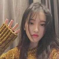 从前喜欢热闹 之后讨厌人群 滥交不如独往 可惜江湖不信眼泪，她