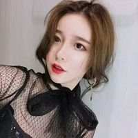 从前喜欢热闹 之后讨厌人群 滥交不如独往 可惜江湖不信眼泪，她