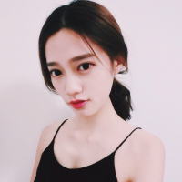 薄倩 一个人反反复复从街角