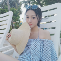 薄倩 一个人反反复复从街角