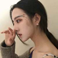 爱而不得. 阳光太过刺眼，没有我