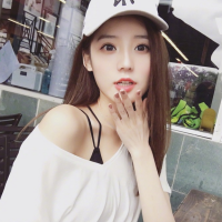 薄倩 人超级多，但只有我是
