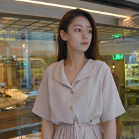 好的感情 不是一下子就把你感动晕 我安静的忧伤，在失去