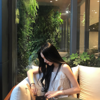 许个愿吧 万一实现了呢 就像一只怕冷的猫，找