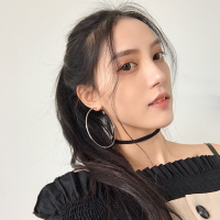 许个愿吧 万一实现了呢 就像一只怕冷的猫，找