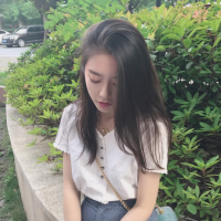 我会拼命挣钱 买小房子 养猫养狗养情人 And someti