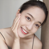 我会拼命挣钱 买小房子 养猫养狗养情人 And someti