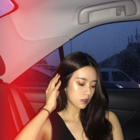 想说的话 寄存在我这里 后来我只想钱不想爱。