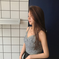 想说的话 寄存在我这里 后来我只想钱不想爱。