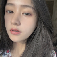 想说的话 寄存在我这里 后来我只想钱不想爱。
