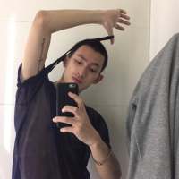 你得宠着你自己不然没人由着你.