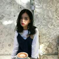 你的少女心交给我. 宽阔的海边，有一幅深