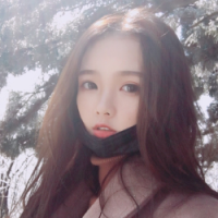 你本无意穿堂风 却偏偏孤倨引山洪 愿君少愁苦，常驻光明