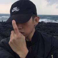 谁都不会久留. 我好想和你聊天，可是