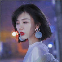 四月. 自心清明，淤泥成花。