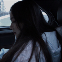 四月. 自心清明，淤泥成花。