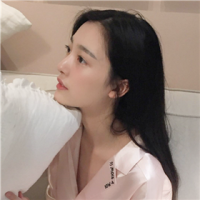 四月. 自心清明，淤泥成花。