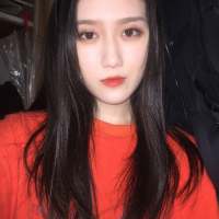 梦里拨开柔软的蒿草，下面是一片漆黑的尸骸 第一根白发，得到恨；