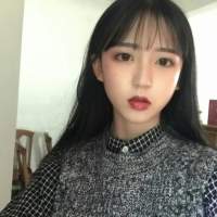 他可能是个不解风情的老妖怪. 春天的鲜花开满了墙，