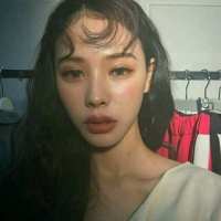 做个黑夜里孤独凶猛的魔鬼 别在灯红酒绿中 - 俄 要 的 并