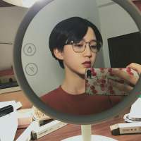过去嘛，我和你，大家都是烂鱼， 绕过江山错落才发现你