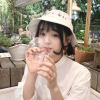 总是在别人的故事里找希望。 我吸烟喝酒，没有安全