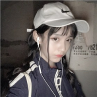 回忆撕扯着我，回忆总