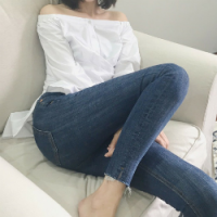 回忆撕扯着我，回忆总